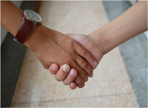 7��19�������ݾ���վһ��(g��)����С�ҵ��к�Ҫ�x�_(k��i)�����ѹ�ͬ��̎ʮ����ĺ��ӂ��͡��������(du��)�T��ʮ�ֲ������D��С�Һ��(du��)�T�o�յ��p�֡�һ���(du��)�T����ӛ��(xi��)�������҂��֠����֣����B��������