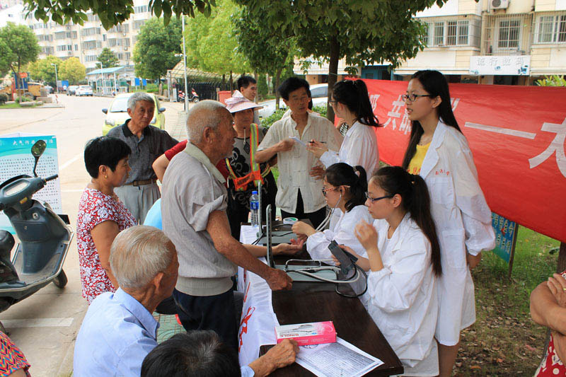 �F꠳ɆT���M����^(q��)����y��Ѫ�����ܵ����񂃵�ٝ�p������ϣ�����Զ��һЩ�@�ӵĻ����