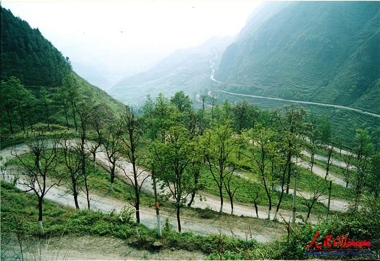 ��¡��24���ա�֮������ꐁ��֔zӰ��