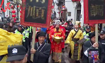 ҕ�l�������ӭؔ�� ������_��������������ݺӷ��֚vʷ�օ^(q��)��ӭ����һ��һ�ȵ�ӭؔ��c�´�������mȻ������С�꣬����׌���������οͺúõ��_����һ�ء���Ԕ���� 