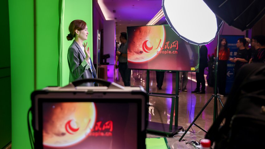 隨幻虛擬直播工作站體驗區(qū)。主辦方供圖
